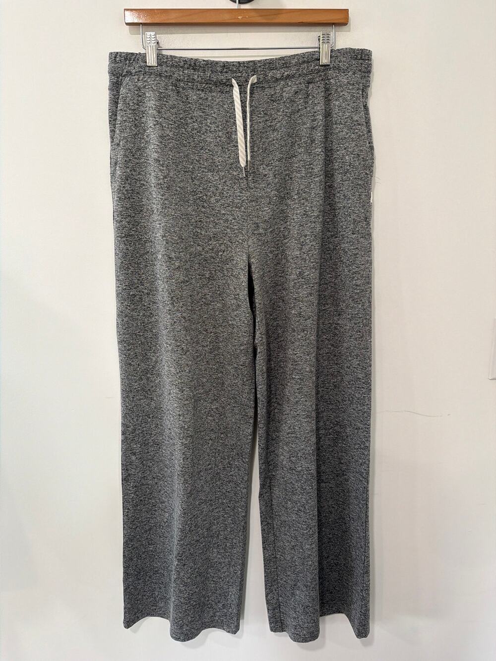 Vuori Halo Essential Wide Leg Pants Gray Size XL